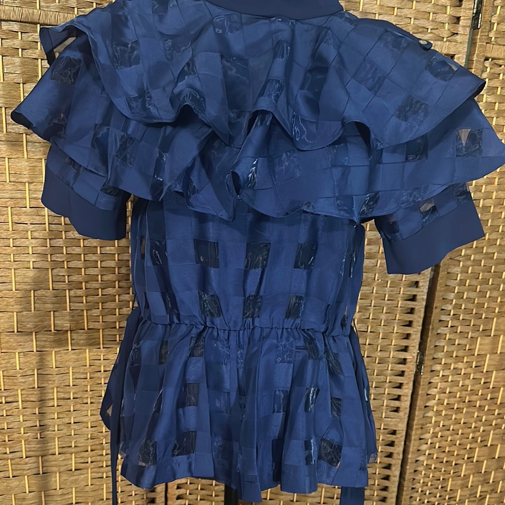 Elegant Blue Ruffled Women's Top - Picture 11 of 13